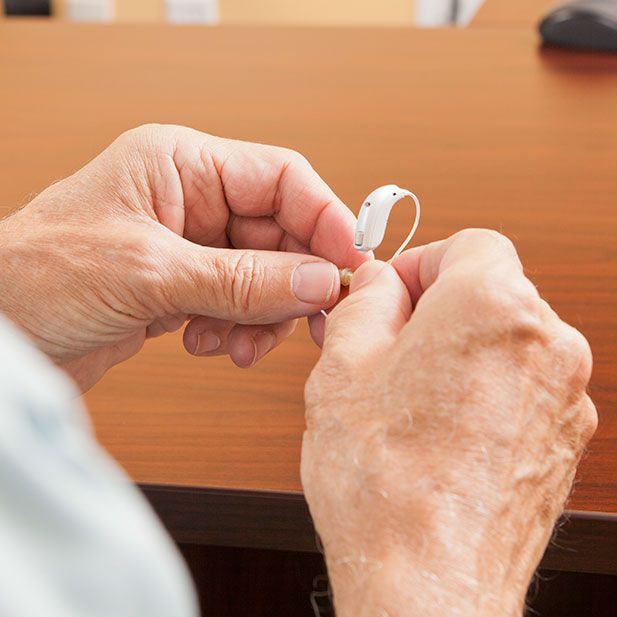 Adjusting hearing aids